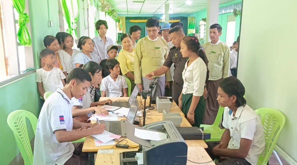 ပဲခူးတိုင်းဒေသကြီး၊ သာယာဝတီခရိုင်၊ မင်းလှမြို့နယ်၊ အ.ထ.ကမင်းလှ(မြို့ပြင်)ကျောင်း၌ ရက်(၁၀၀) စီမံချက်ဖြင့် နိုင်ငံသားစိစစ်ရေးကတ်ပြားနှင့် Unique ID နံပါတ်များဆောင်ရွက်ပေးခြင်းလုပ်ငန်းများ ဆောင်ရွက်နေမှုအခြေအနေများအား ကြည့်ရှုစစ်ဆေး