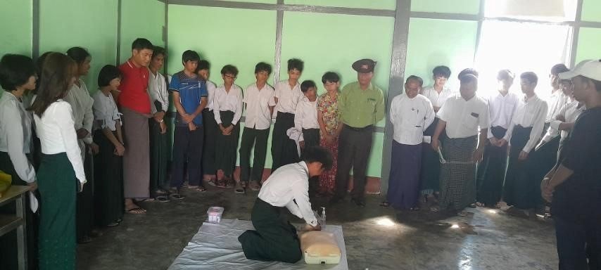 မကွေးတိုင်းဒေသကြီး၊ မင်းဘူးခရိုင်၊ မင်းဘူးမြို့နယ်၊ အမှတ်(၁)အခြေခံပညာအထက်တန်းကျောင်း၌ အခြေခံပညာကျောင်းသား/ ကျောင်းသူများအား နွေရာသီသင်တန်းများပို့ချနေမှုအခြေအနေအား ကြည့်ရှု အားပေး