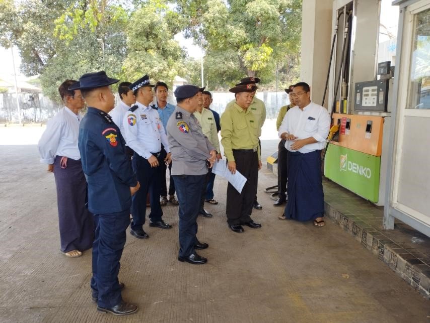 မွန်ပြည်နယ်၊ ကျိုက်ထိုခရိုင်၊ ဘီးလင်းမြို့နယ်အတွင်းရှိ စက်သုံးဆီအရောင်းဆိုင်များတွင် သတ်မှတ် ထားသည့် စည်းမျဉ်းစည်းကမ်းများနှင့်အညီ ရောင်းချပေးခြင်းရှိ/ မရှိတို့အား ကွင်းဆင်းစစ်ဆေး