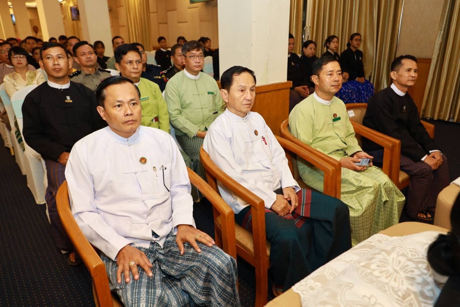 မွန်ပြည်နယ်၊ မော်လမြိုင်ခရိုင်၊ မော်လမြိုင်မြို့၊ ငွေမိုးဟိုတယ်၌ ကျင်းပပြုလုပ်သည့် မွန်ပြည်နယ်ဥပဒေချုပ်ရုံး ဥပဒေရေးရာဝန်ကြီးဌာန၏(၅) နှစ်မြောက် နှစ်ပတ်လည်နေ့အထိမ်းအမှတ်အခမ်းအနားသို့ တက်ရောက်