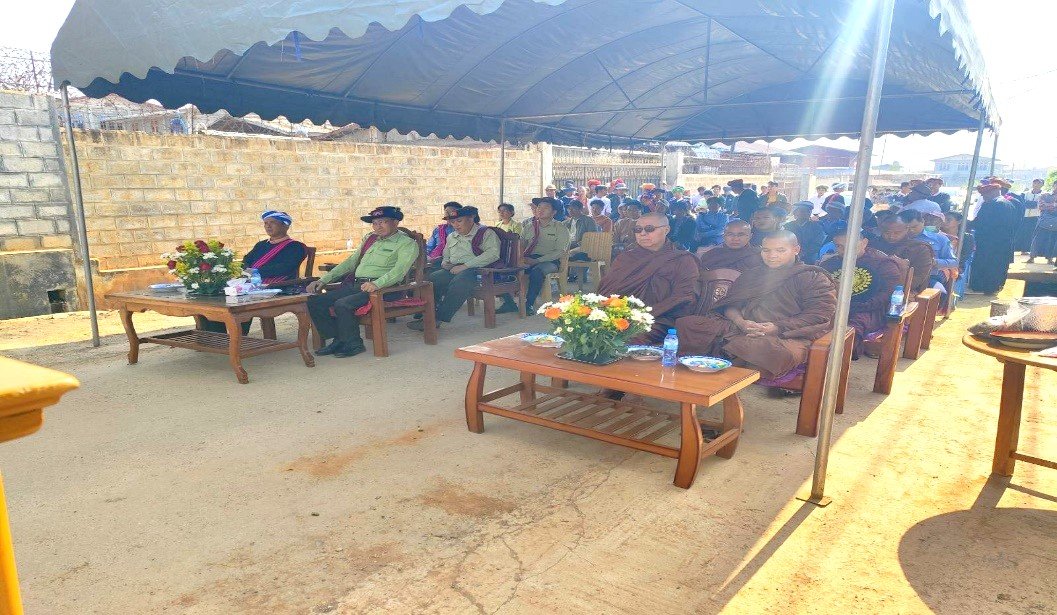 ရှမ်းပြည်နယ်၊ လွိုင်လင်ခရိုင်၊ လွိုင်လင်မြို့နယ်၊ ပင်လုံမြို့၊ အမှတ်(၂)ရပ်ကွက်၊ တောင်ခြေလမ်းနှင့် နောင်ပလူးလမ်း ကိုယ်ထူကိုယ်ထကတ္တရာလမ်းဖွင့်ပွဲအခမ်းအနားသို့ တက်ရောက်