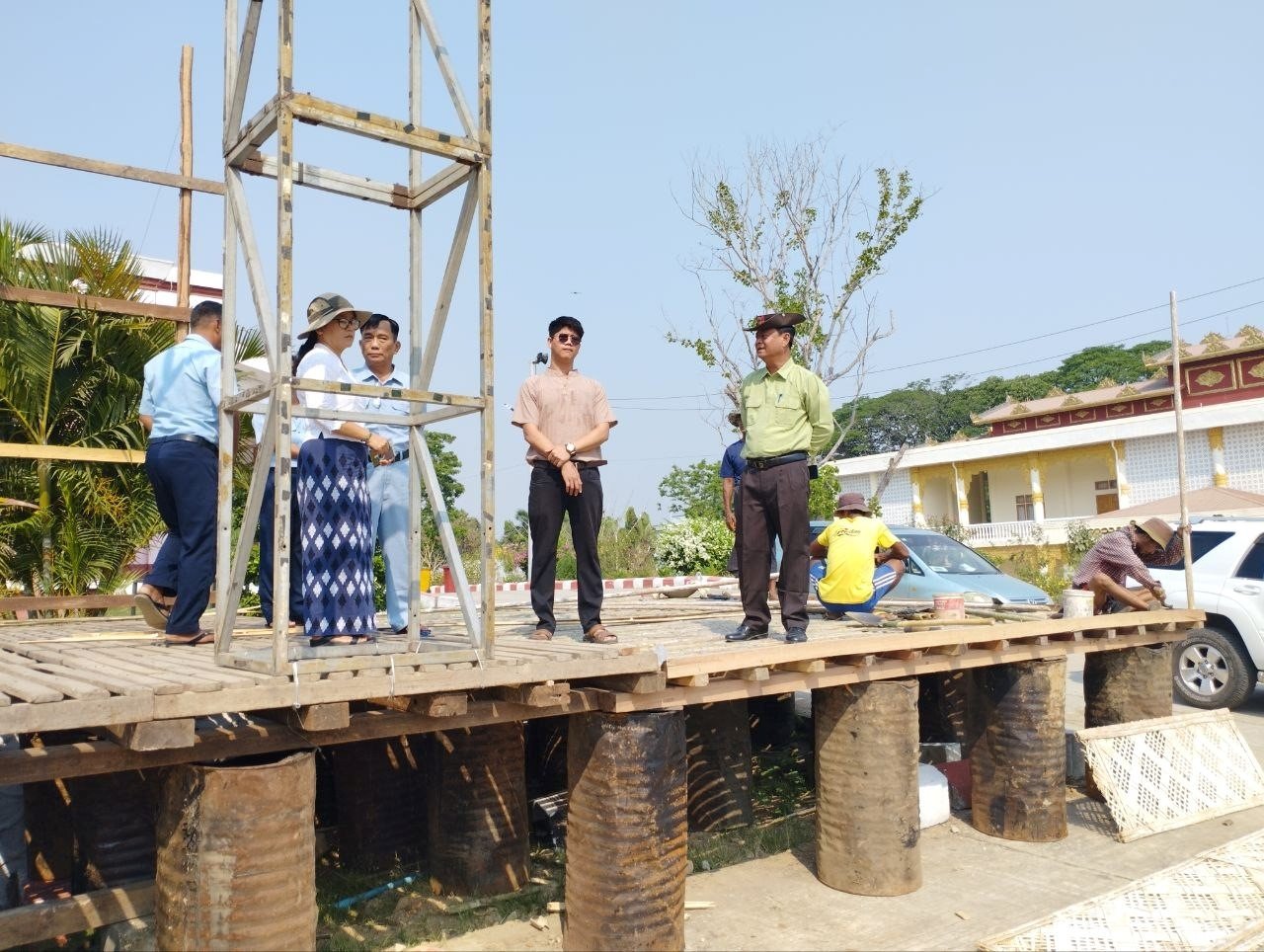 မကွေးတိုင်းဒေသကြီး၊ မင်းဘူးခရိုင်၊ မင်းဘူးမြို့၌ ၁၃၈၇ ခုနှစ်၊ မြန်မာ့ရိုးရာယဉ်ကျေးမှုမဟာသင်္ကြန် ပွဲတော်အား စည်ကားသိုက်မြိုက်စွာ ကျင်းပနိုင်ရေး ရေကစားမဏ္ဍပ်များဆောက်လုပ်နေမှုများအား ကွင်းဆင်းစစ်ဆေး