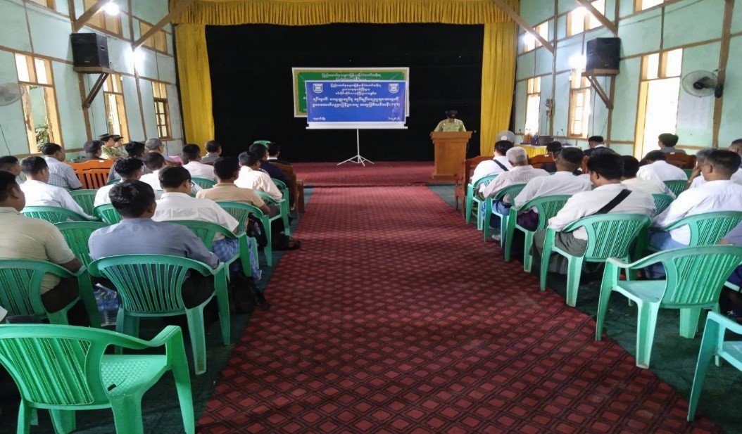 စစ်ကိုင်းတိုင်းဒေသကြီး၊ ဟုမ္မလင်းခရိုင်၊ ဟုမ္မလင်းမြို့နယ်အထွေထွေအုပ်ချုပ်ရေးဦးစီးဌာန အစည်းအဝေး ခန်းမ၌ ကျင်းပပြုလုပ်သည့် ရပ်ကွက်/ ကျေးရွာအုပ်စုအုပ်ချုပ်ရေးမှူးများအတွက် အသိပညာပြန့်ပွားရေး ဆရာဖြစ်သင်တန်း(ToT)ဖွင့်ပွဲအခမ်းအနားသို့ တက်ရောက်