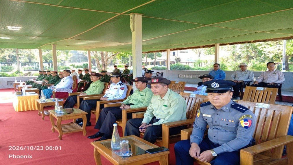 တိုက်ကြီးမြို့နယ်၊ ချင်းကုန်းကျေးရွာအုပ်စု၊ အမှတ်(၁) တပ်မတော်တန်းမြင့်လေ့ကျင့်ရေးသင်တန်းကျောင်း(ဂျိုးဖြူ)၌ ကျင်းပပြုလုပ်သည့် ပြည်သူ့စစ်မှုထမ်း သင်တန်းအမှတ်စဉ် (၂၇) သင်တန်းဆင်းပွဲအခမ်းအနား