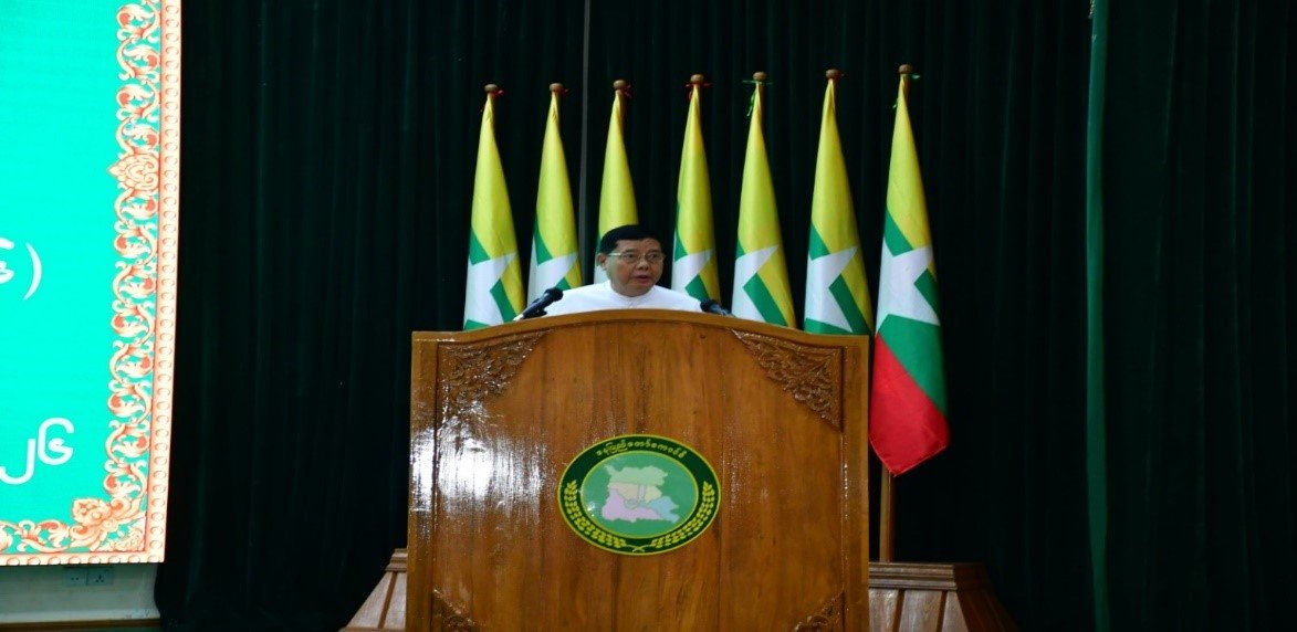ဇမ္ဗူသီရိခန်းမ၌ ရပ်ကွက် သို့မဟုတ် ကျေးရွာအုပ်စု အုပ်ချုပ်ရေးမှူးများ လုပ်ငန်းစွမ်းဆောင်ရည်မြင့်မားရေးသင်တန်း(၂/၂၀၂၆)သင်တန်းဆင်းပွဲအခမ်းအနားသို့ တက်ရောက်
