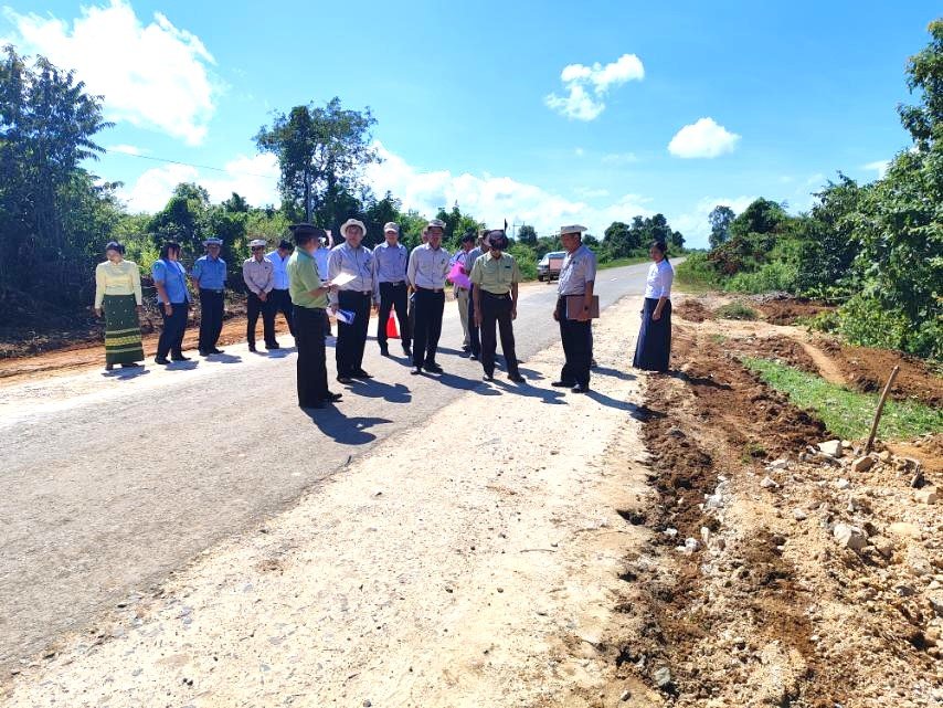 လွိုင်လင်မြို့နယ်၌ ၂၀၂၆-၂၀၂၇ ဘဏ္ဍာရေးနှစ်၊ ပြည်နယ်ဘဏ္ဍာ ရန်ပုံငွေဖြင့် လမ်းအထူးအဖွဲ့(၅)မှ ဆောင်ရွက်သည့် လွိုင်လင်- ပန်ကေတု- သီပေါကတ္တရာလမ်းချဲ့ခင်းခြင်း လုပ်ငန်းဆောင်ရွက်နေမှုအခြေအနေအား ကွင်းဆင်းစစ်ဆေး